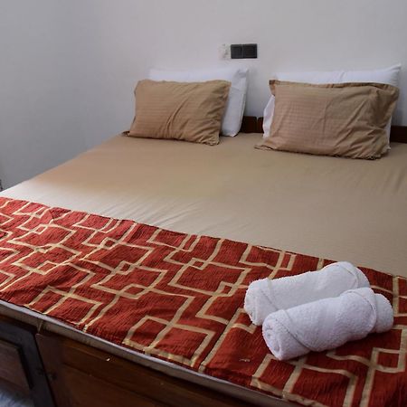 Happy Tuna Guesthouse Хикадува Екстериор снимка