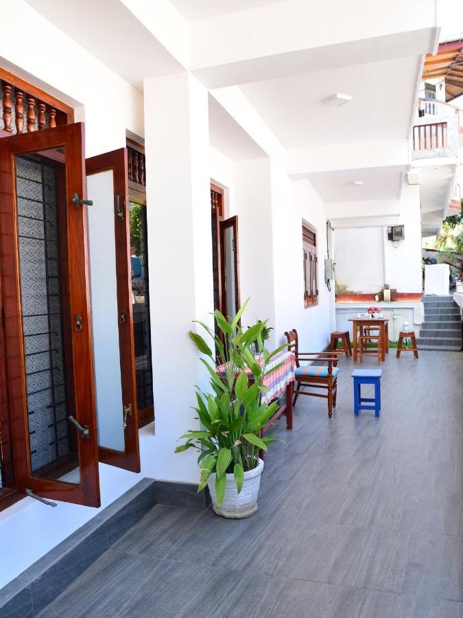Happy Tuna Guesthouse Хикадува Екстериор снимка