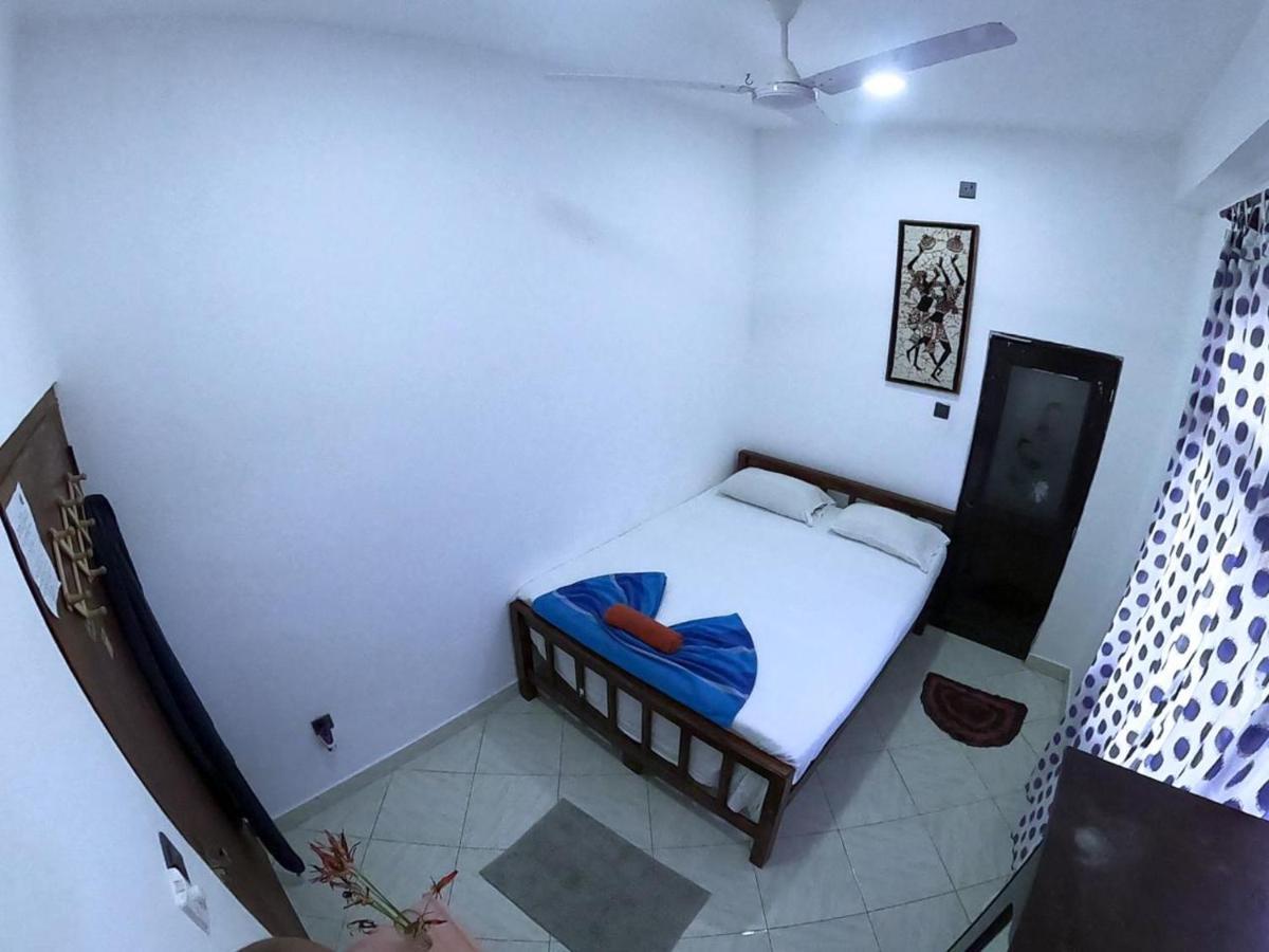 Happy Tuna Guesthouse Хикадува Екстериор снимка