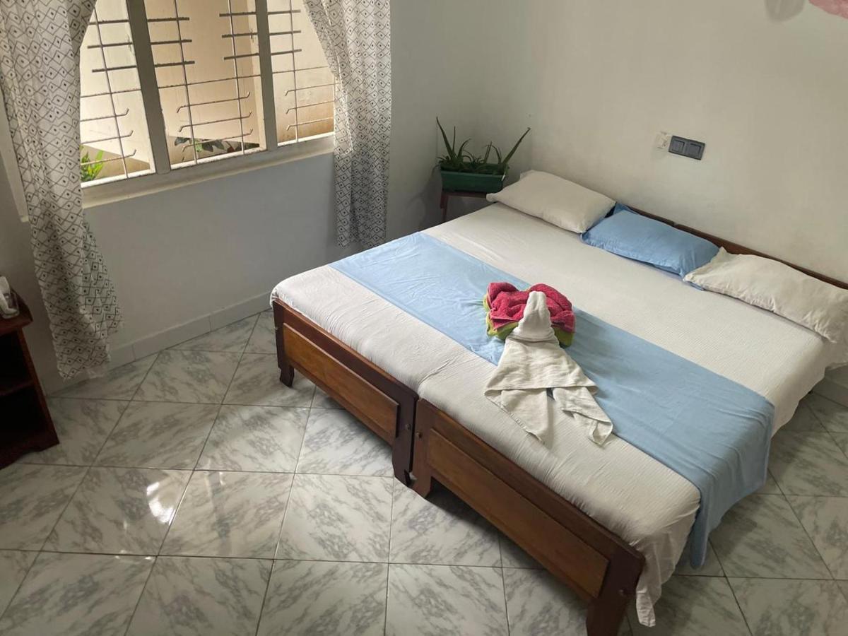 Happy Tuna Guesthouse Хикадува Екстериор снимка