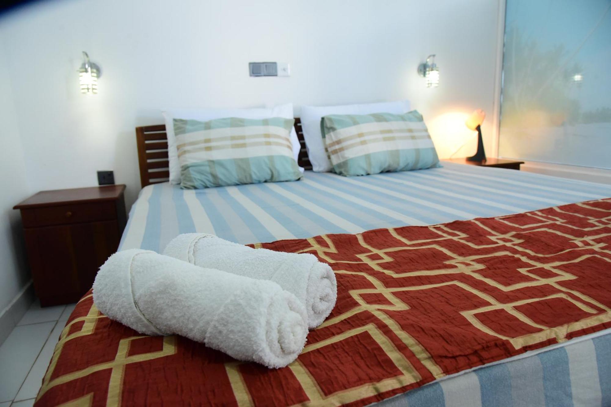 Happy Tuna Guesthouse Хикадува Екстериор снимка
