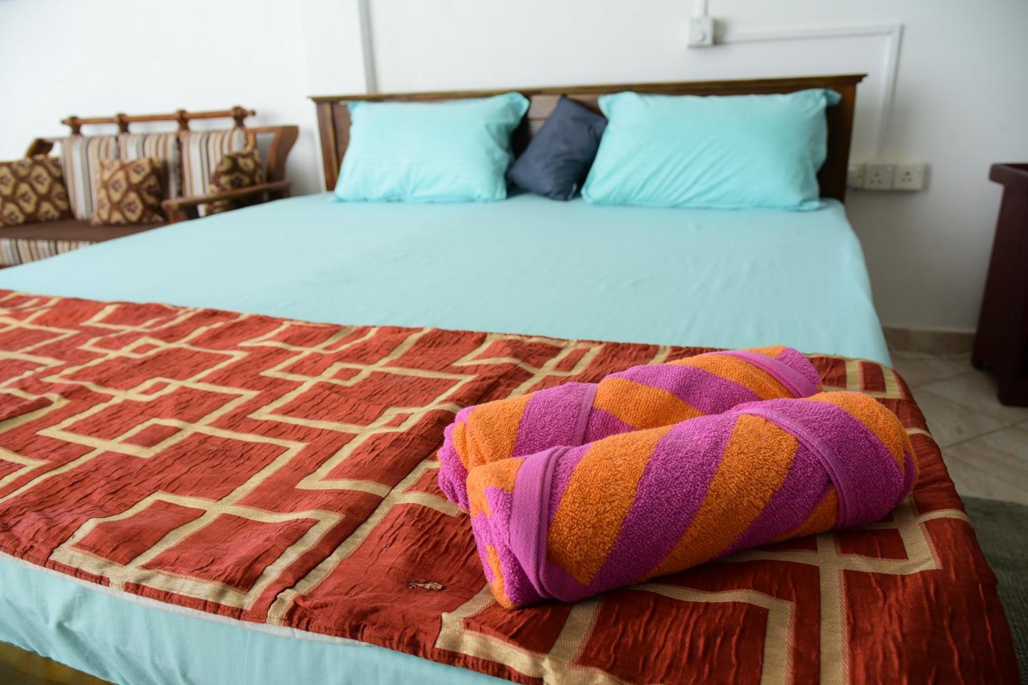 Happy Tuna Guesthouse Хикадува Екстериор снимка