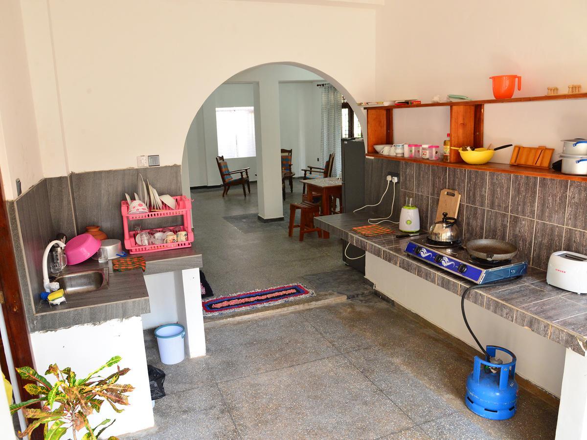 Happy Tuna Guesthouse Хикадува Екстериор снимка