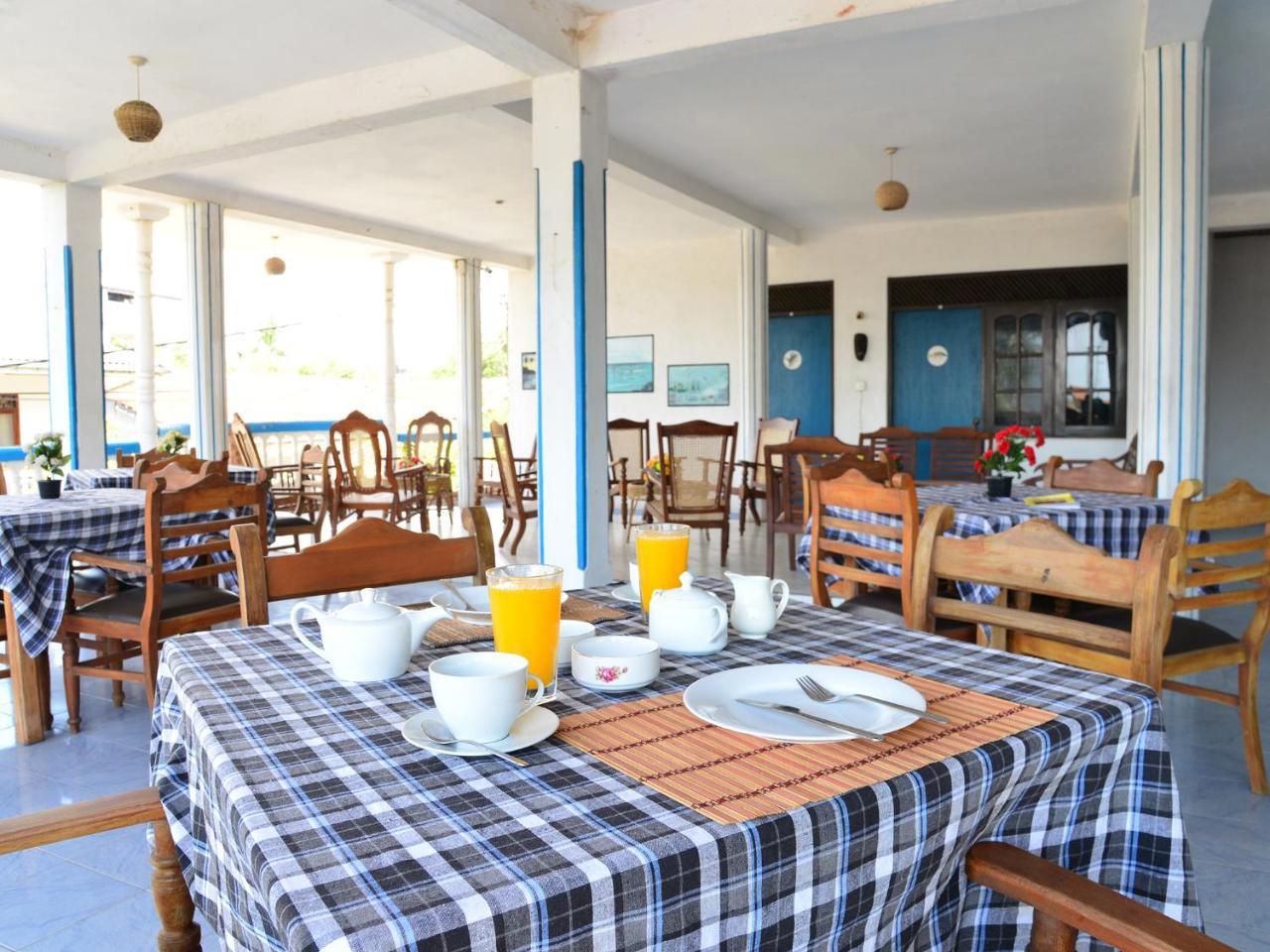 Happy Tuna Guesthouse Хикадува Екстериор снимка